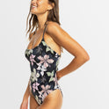 Womens Beach Classics  One Piece Swimsuit